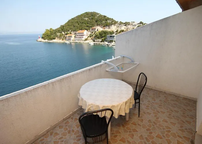Maison d'hôtes And By The Sea Zaklopatica, - 994 Lastovo